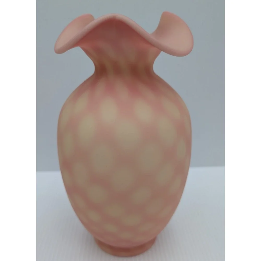 Fenton Burmese Diamond Optic Centennial Collection Vase Glows 10